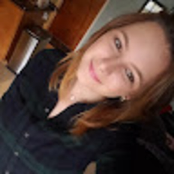 Meet your Posher, Brooke - Picture 1 of 1